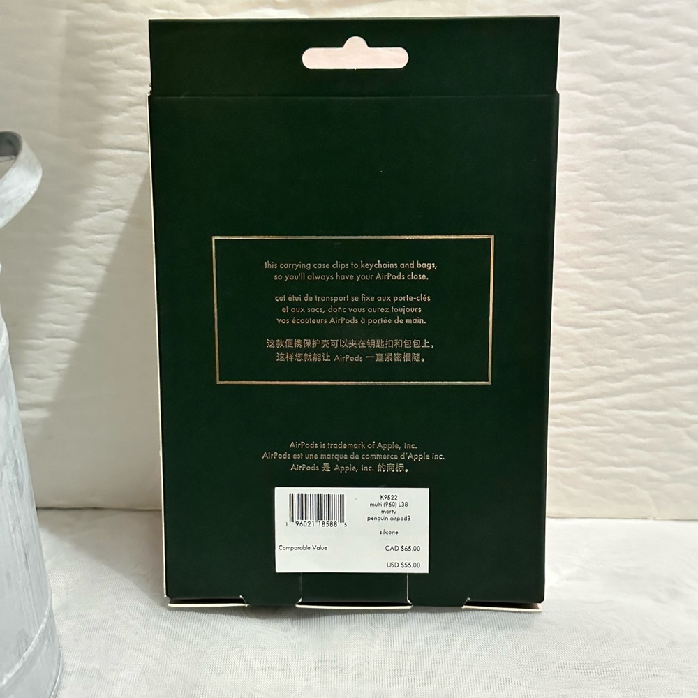 Kate Spade Morty AirPods 3rd generation case - Picture 3 of 3